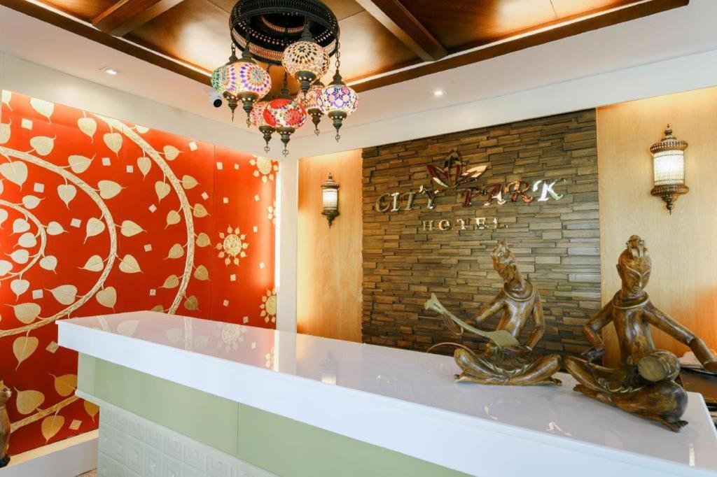 City Park Hotel Phatthalung Exterior foto